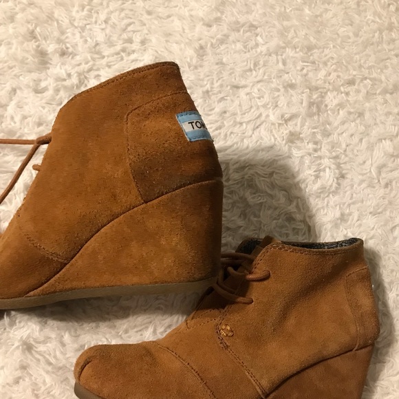 TOMS Suede Wedge Shoes 6 - Picture 8 of 12